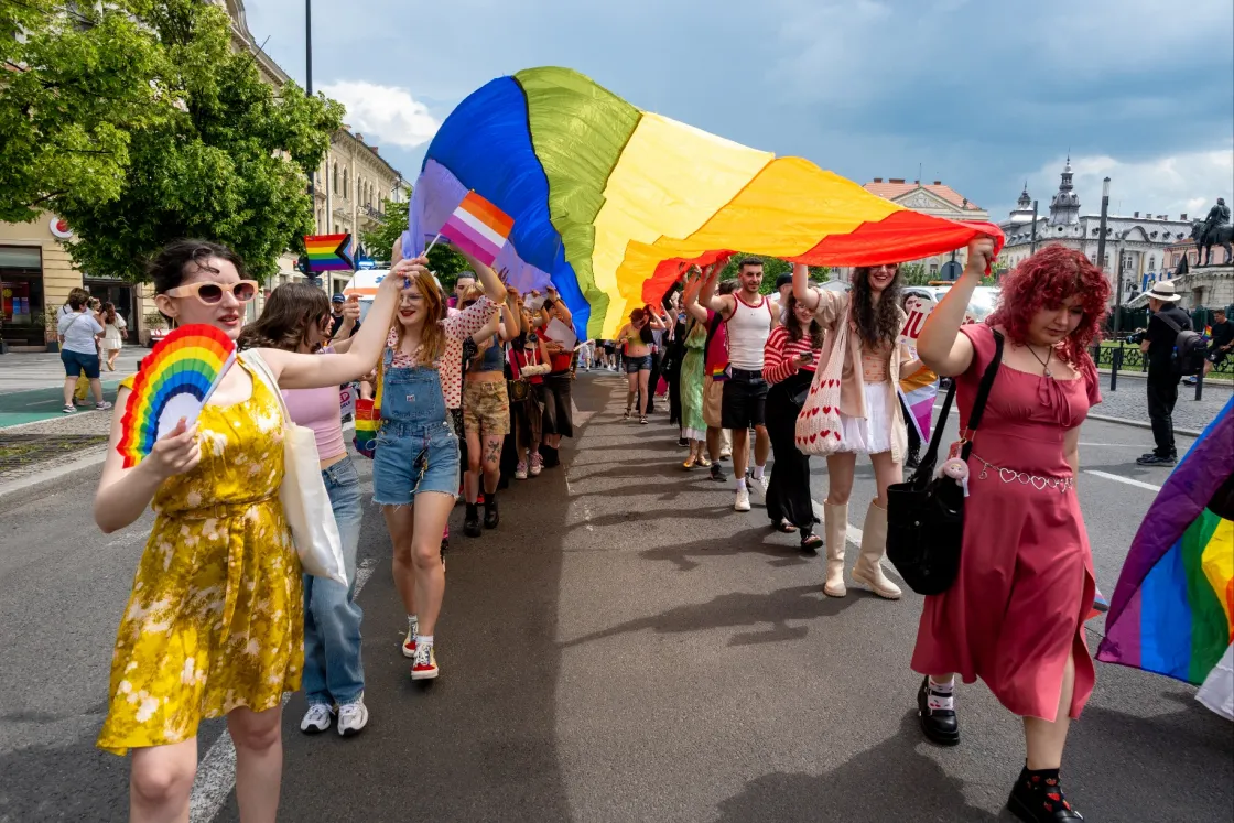 Először mondtak magyarul beszédet a kolozsvári Pride-on, ahol a láthatóság tényleg örömet okozott