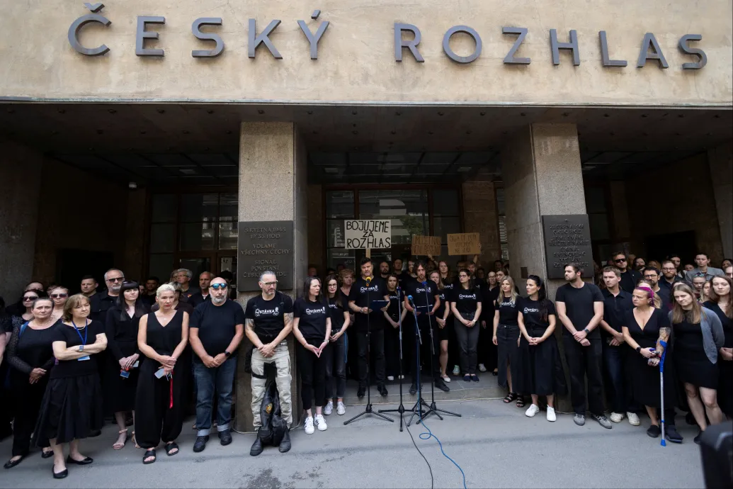 24 órás sztrájkot tart a cseh közmédia több ezer dolgozója a kormány tervei miatt