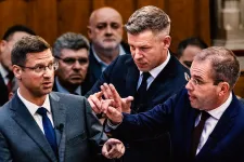 Magyar Péter Tisztítótűz-művelete, Trump iráni békéje és az első EU-csúcs Orbán nélkül – elemzés