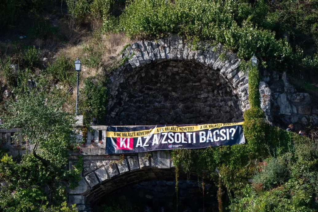 Ha létezik, ha nem, politikai szellemként kering a nyilvánosságban Zsolti bácsi