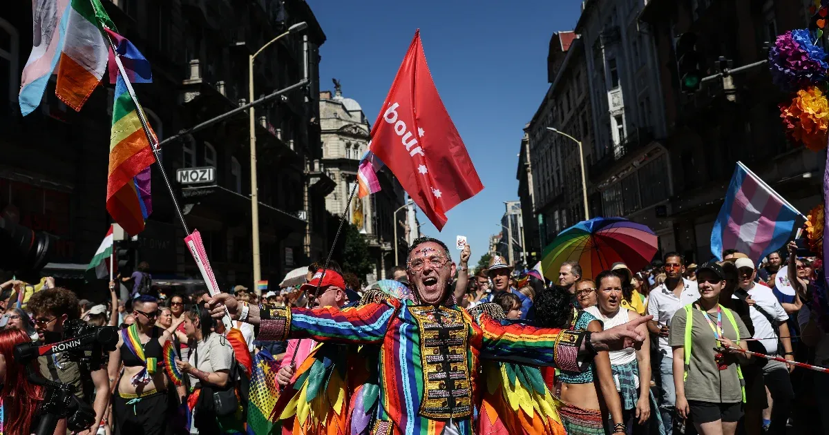 44 nagykövetség és intézet támogatja a magyar Pride-ot.