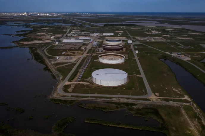 A Bryan Mound stratégiai kőolajtároló létesítmény az amerikai Texas állambeli Freeport felett – Fotó: Adrees Latif / Reuters