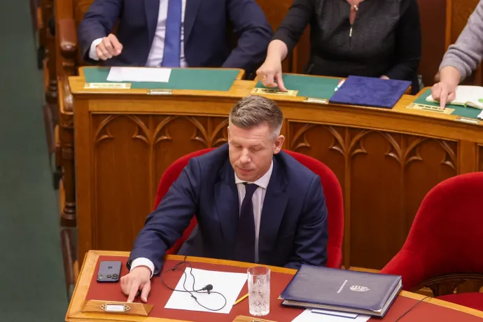 Kötelező lesz megjelenni és igazat mondani a parlamenti vizsgálóbizottságok előtt