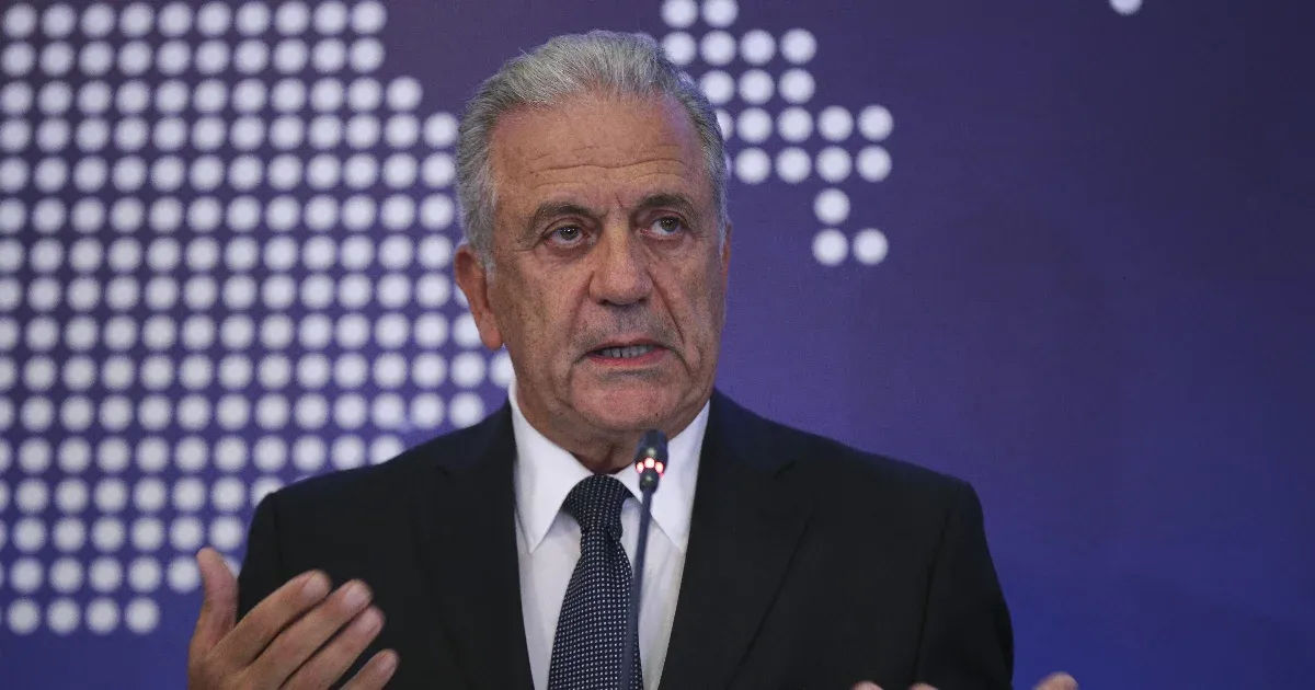 Uniós körözést rendeltek el egy ex-EU-biztos ellen.
