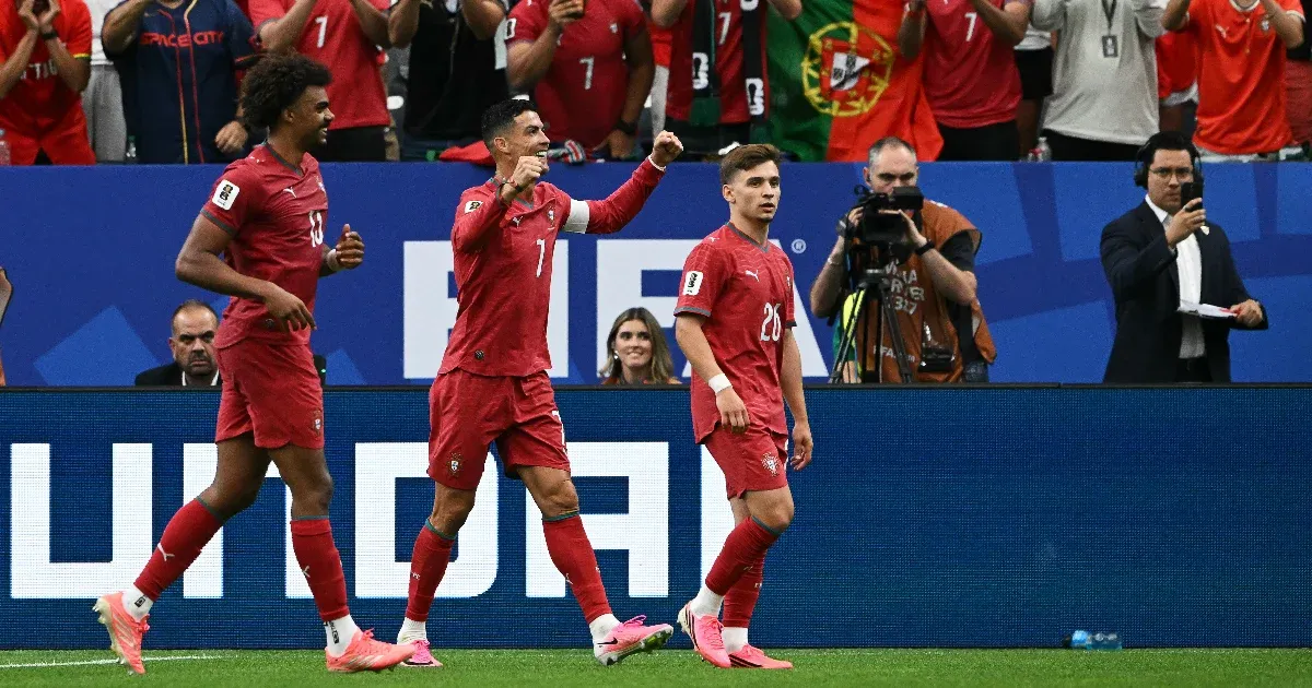 Portugália öt gólt lőve gyalulta le az üzbégeket, Ronaldo történelmet írt
