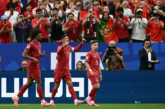 Portugália öt gólt lőve gyalulta le az üzbégeket, Ronaldo történelmet írt