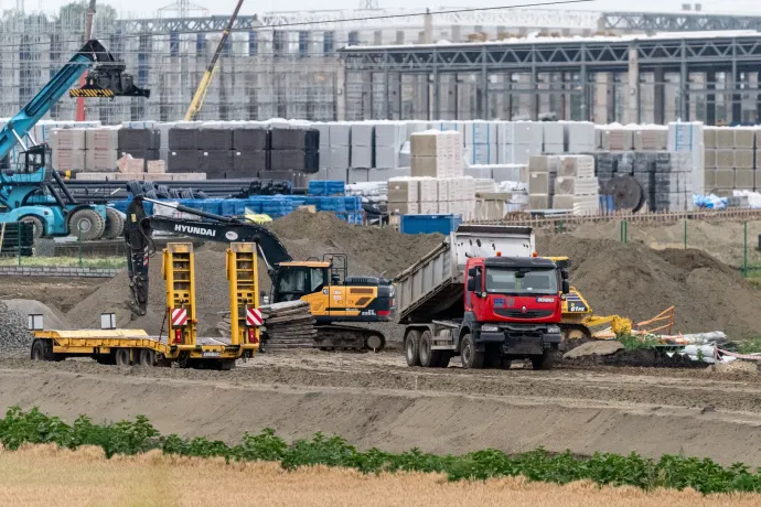A vendégmunkásstop nem zárja ki, hogy külföldiek dolgozzanak a szegedi BYD-gyárban