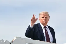 Az amerikai szenátus is az iráni háború leállítására szólította fel Trumpot, több republikánus a demokratákkal szavazott