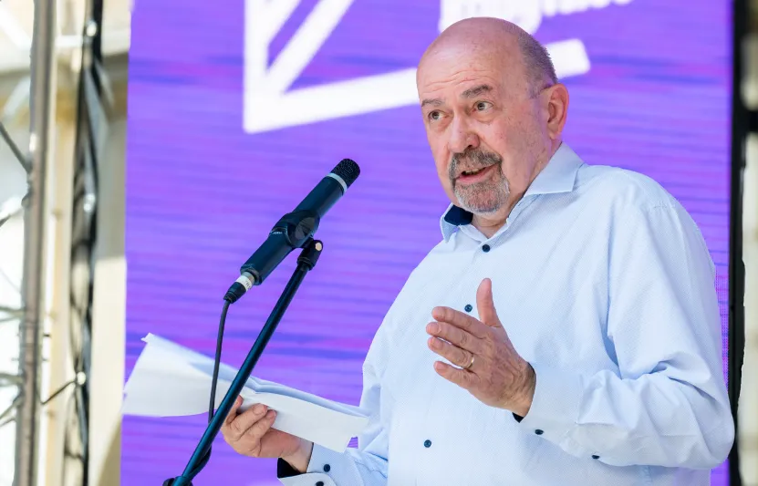 Markó Béla: Világbajnok irodalom