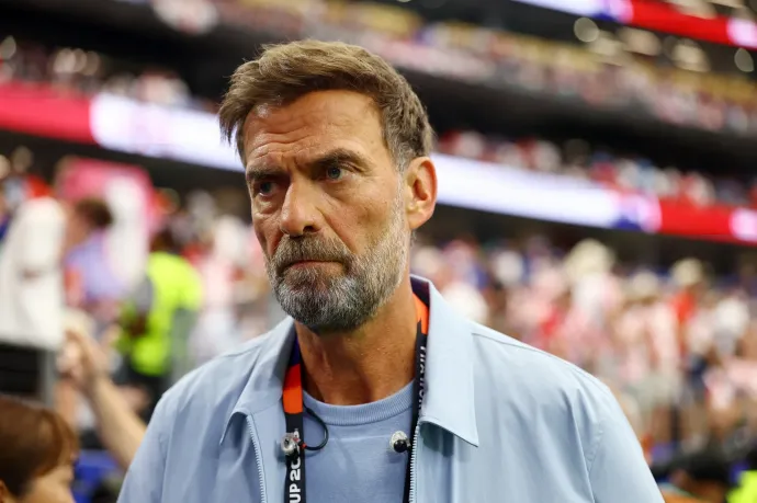 Jürgen Klopp úgy felpaprikázta magát egy kérdésen, hogy otthagyta az újságírókat