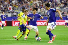 Japán–Svédország 1-1