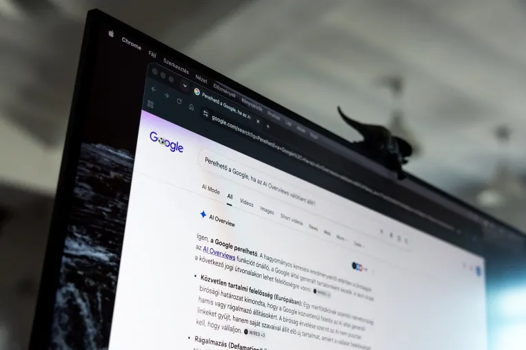 Bárki beperelheti a Google-t, ha a keresési eredmények tetején szereplő összefoglaló valótlan dolgokat talál ki róla