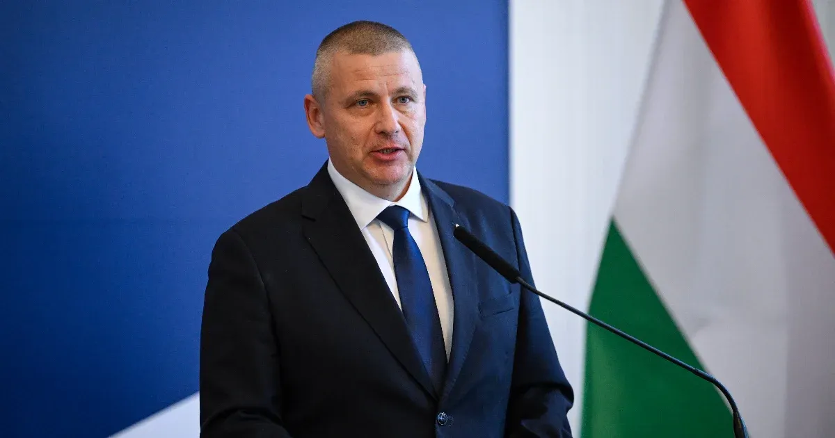 Ruszin-Szendi Romulusz újra tartalékos katona lett.