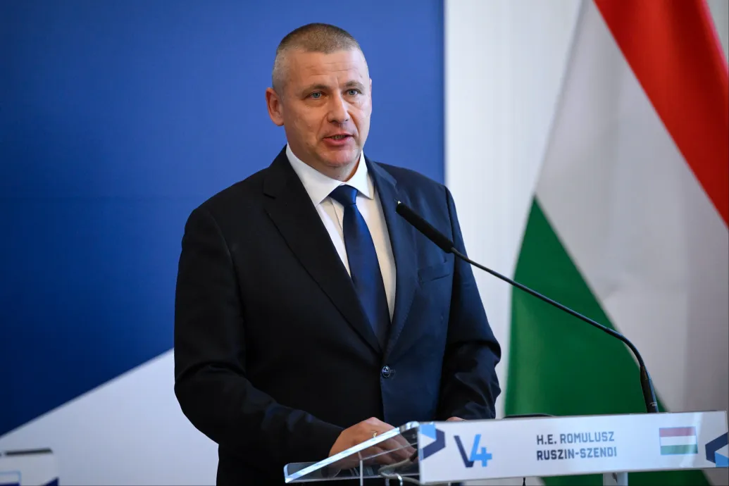 Újra tartalékos katona lett Ruszin-Szendi Romulusz – Forrás: Telex.hu