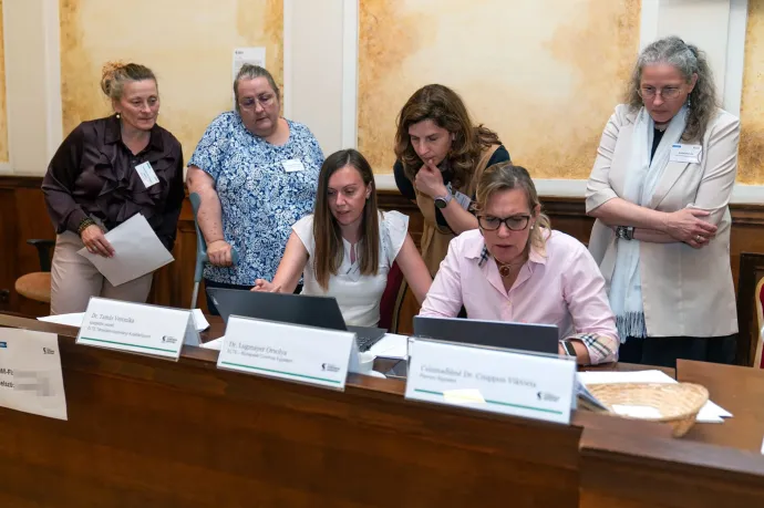 Az elmúlt évek változásait a kutatóknál már csak a kutatástámogatók szenvedték meg jobban