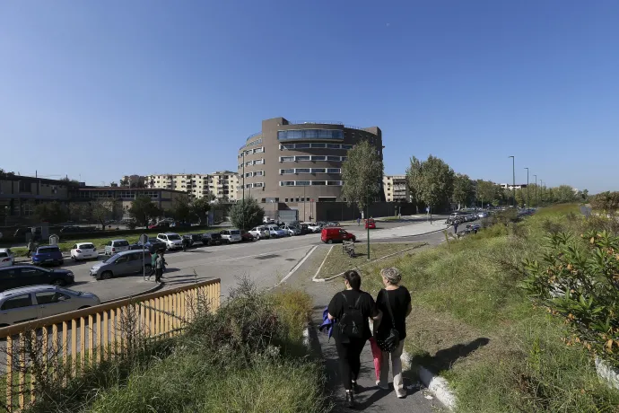 A nápolyi II. Frigyes Egyetem (Università degli Studi di Napoli Federico II) scampiai campusa az átadás utáni napokban, 2022 októberében – Fotó: Marco Cantile / LightRocket /Getty Images