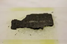 Úgy sikerült elolvasniuk kutatóknak egy kétezer éve megégett papirusztekercset, hogy igazából nem is nyitották ki