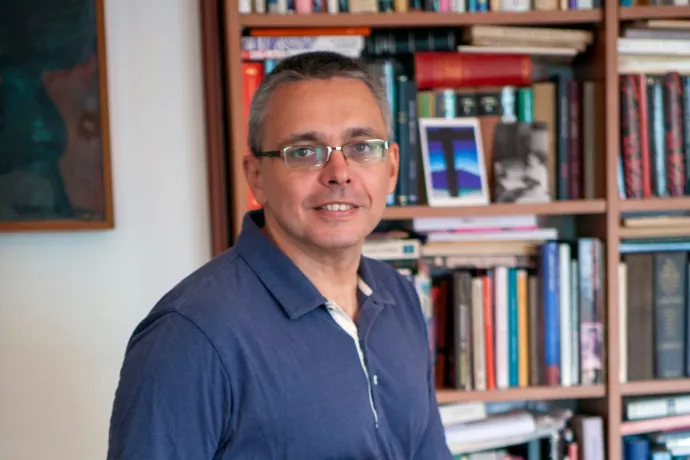 Már perzsául is olvasható A fehér király, Dragomán regényének Iránban is fontos az üzenete