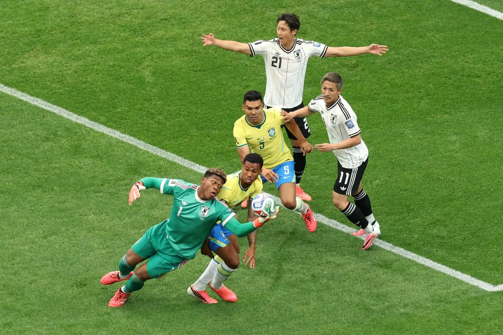 Brazília megint hátrányból fordított, ott lesz a legjobb 16 között az ötszörös világbajnok