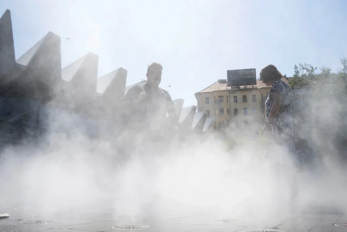 Bekeményít a hőkupola, akár 42 fok is lehet