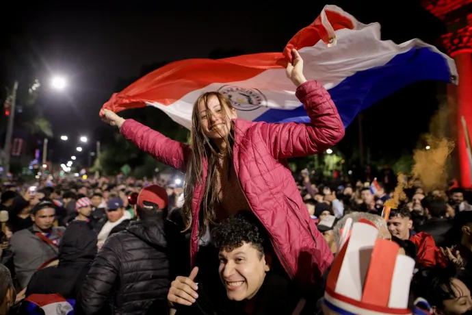 A paraguayi elnök nemzeti ünnepet hirdetett Németország legyőzése után