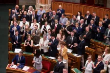 Megszavazták a Szuverenitásvédelmi Hivatal megszüntetését, aztán vitatkoztak az ügynökakták nyilvánosságra hozataláról