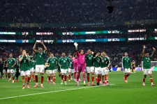 Hiába csúszott a kezdés villámlás miatt, Mexikó magabiztosan verte Ecuadort