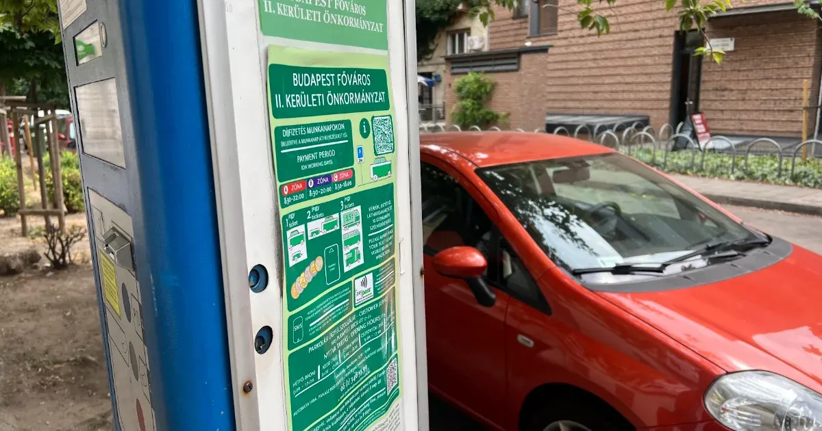 Ne lepődjön meg, ha hónapokig látni fogja a parkolókat.