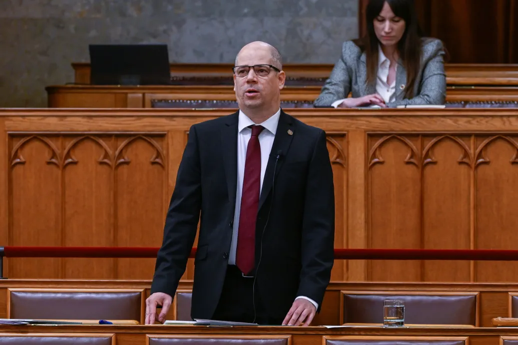 Aranykonvoj-ügy: az ügyészségen belül is elkezdték fúrni a legfőbb ügyészt
