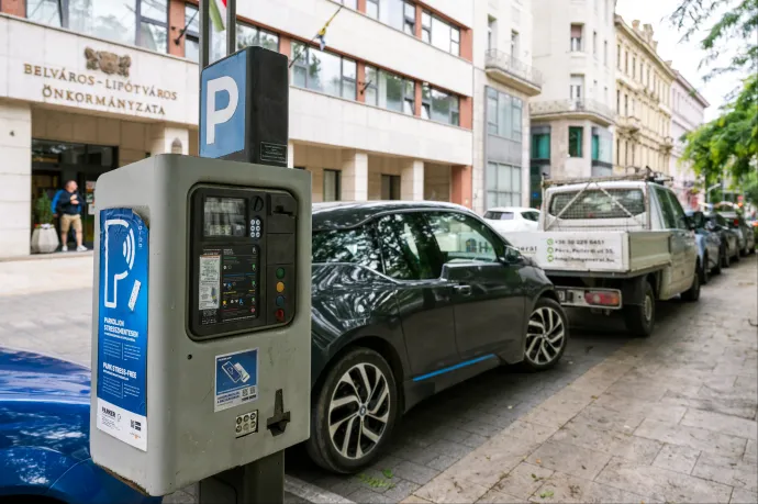 Jelentős beígért kedvezmény nélkül drágult a fővárosi parkolás