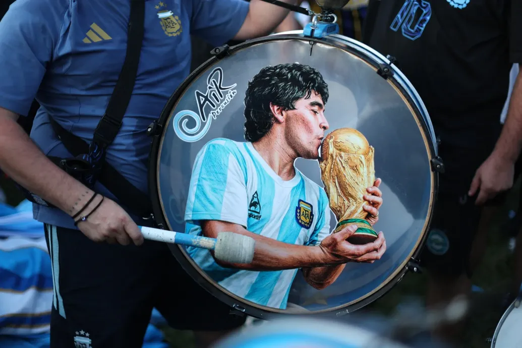 Diego Maradona megjósolta a foci-vb ivószüneteit