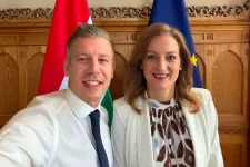 A parlamenti házbizottság nem akar beleszólni Magyar és Forsthoffer vitájába