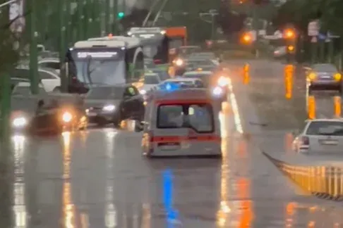 Dâmbovița megyében villám csapott egy iskolásokkal túrázó pedagógusba