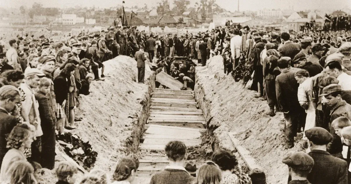 A kielcei pogrom: A pletykák gyilkos következményei A kielcei pogrom: A pletykák gyilkos következményei