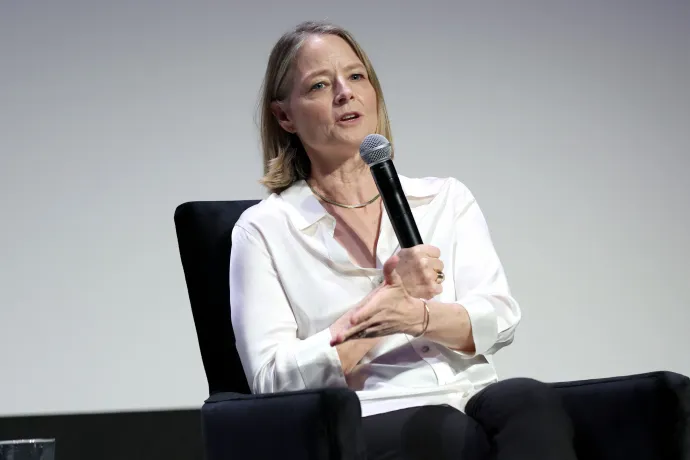Jodie Foster szerint Brad Pitt Forma 1-es filmjét akár mesterséges intelligencia is készíthette