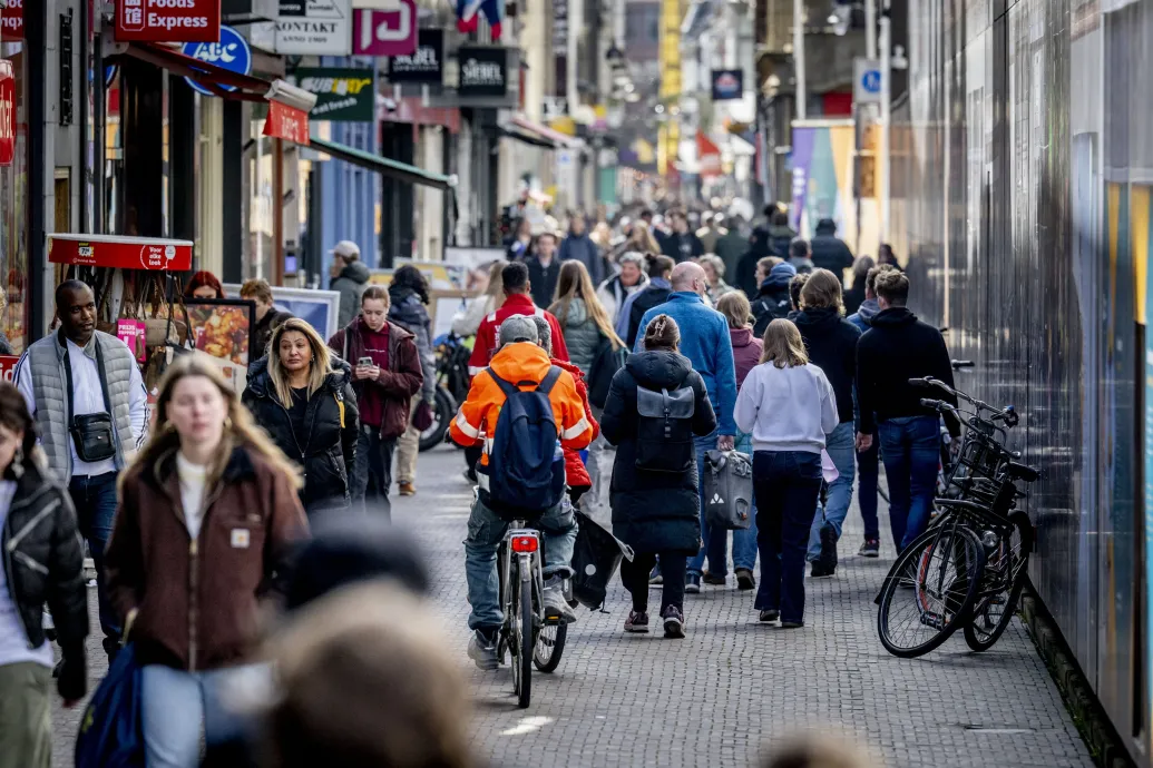 Egy új elmélet szerint az emberi agy nem tudja tartani a tempót a modern világgal