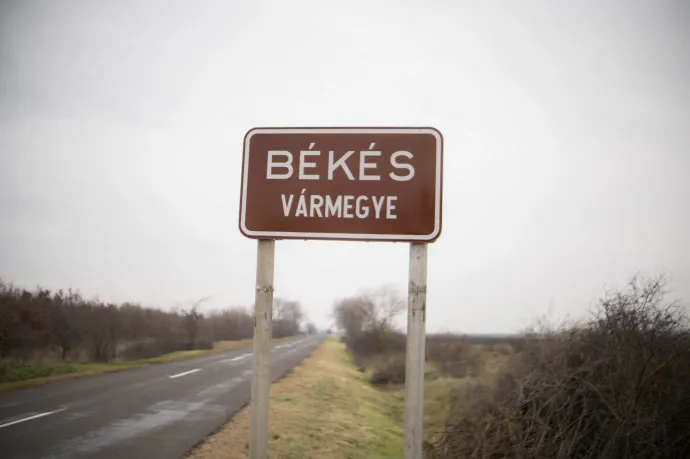 Magyar Péter hiába reménykedett, nincsenek már meg a régi megyetáblák