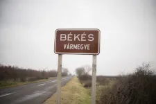 Magyar Péter hiába reménykedett, nincsenek már meg a régi megyetáblák