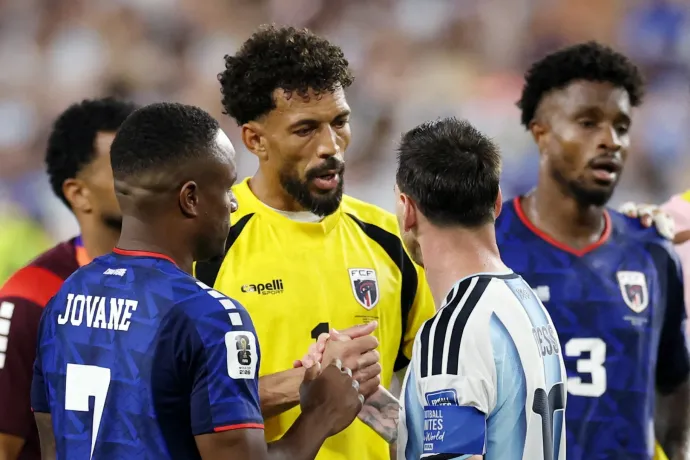 Megható üzenettel köszönt el Messi a zöld-foki csodakapus Vozinhától