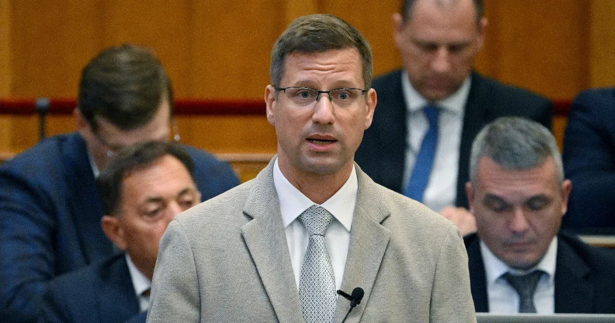 Alkotmányos válság Magyarországon: Az Alaptörvény módosítása és következményei Alkotmányos válság Magyarországon: Az Alaptörvény módosítása és következményei