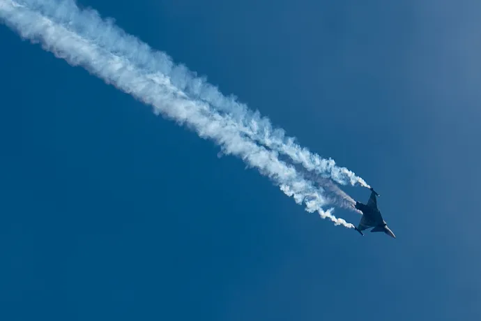 Kínai utasszállító repülőgép miatt riasztották a NATO készenléti gépeit
