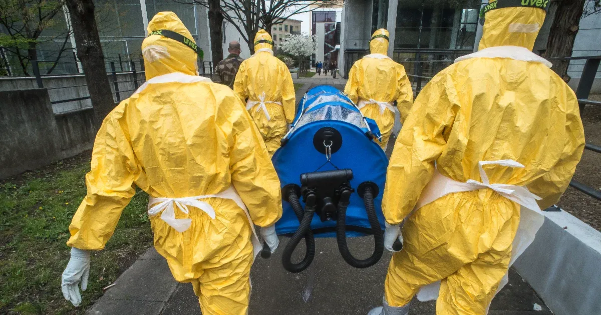 France Reports First Case of Ebola Outside of Hospital