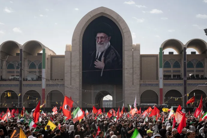 Hamenei ajatollah temetési szertartásán a Hezbollah, a Hamász és a jemeni húszik tisztviselői is részt vettek