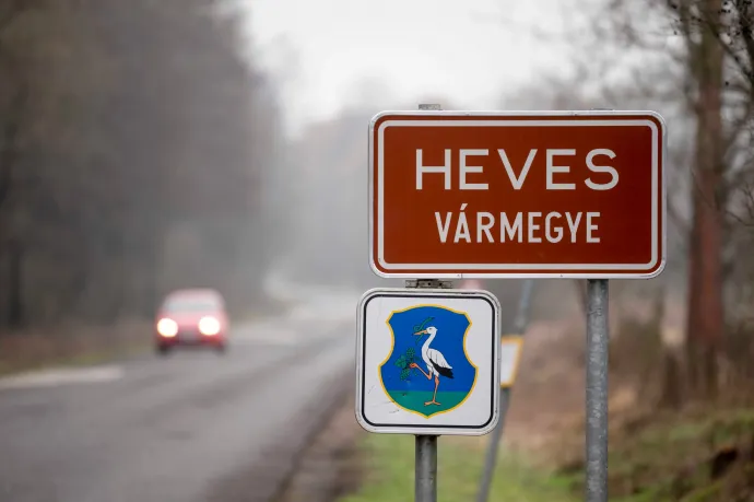 180 törvényben kell átírni a vármegyét megyére, a főispánt kormánymegbízottra