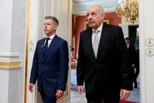 Sulyok Tamás szerint nincs összhangban a jogállamisággal az ő eltávolítását célzó Alaptörvény-módosítás