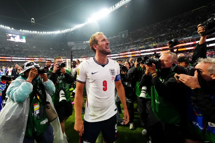 Ezt nehéz nevetés nélkül kibírni: Harry Kane-nek interjú közben ment el a hangja