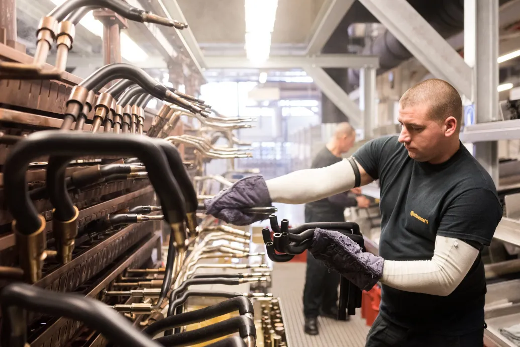 Májusban elkezdett magára találni a magyar ipar