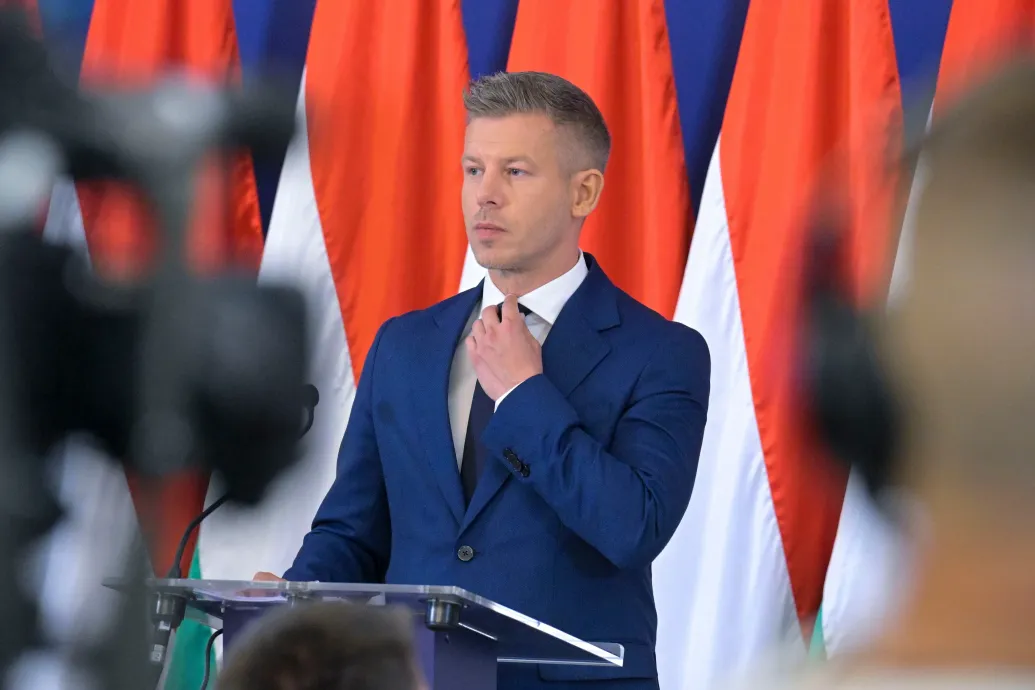 Magyar Péter szerint az óbudai korrupciós ügy megmutatja kicsiben, hogyan osztotta fel az országot a Fidesz és az MSZP
