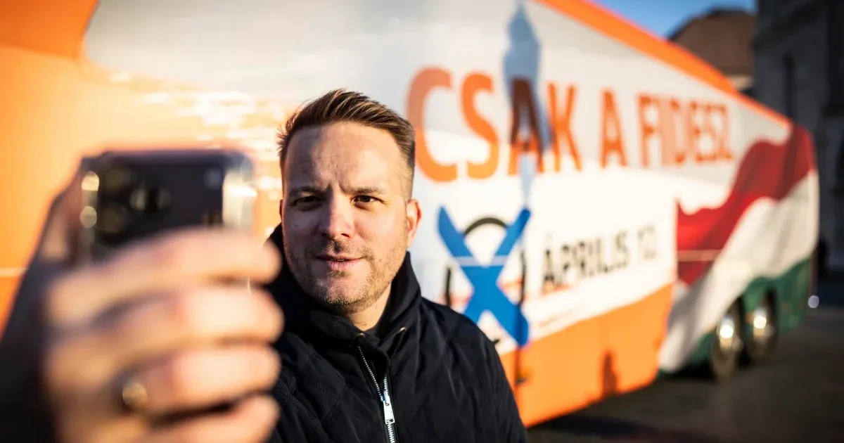 Vizsgálatot rendelt el Forsthoffer Ágnes, amiért Bohár Dániel a Fidesz vendégeként dolgozik a Parlamentben