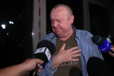 Túlkapással vádolják a hatóságokat az engedély nélküli otthonokat működtető Viorel Pașca támogatói